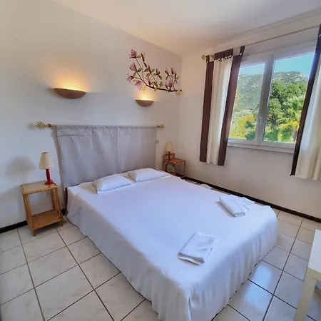 Les Hippocampes - T2 Avec Clim Et Parking Apartment Le Lavandou